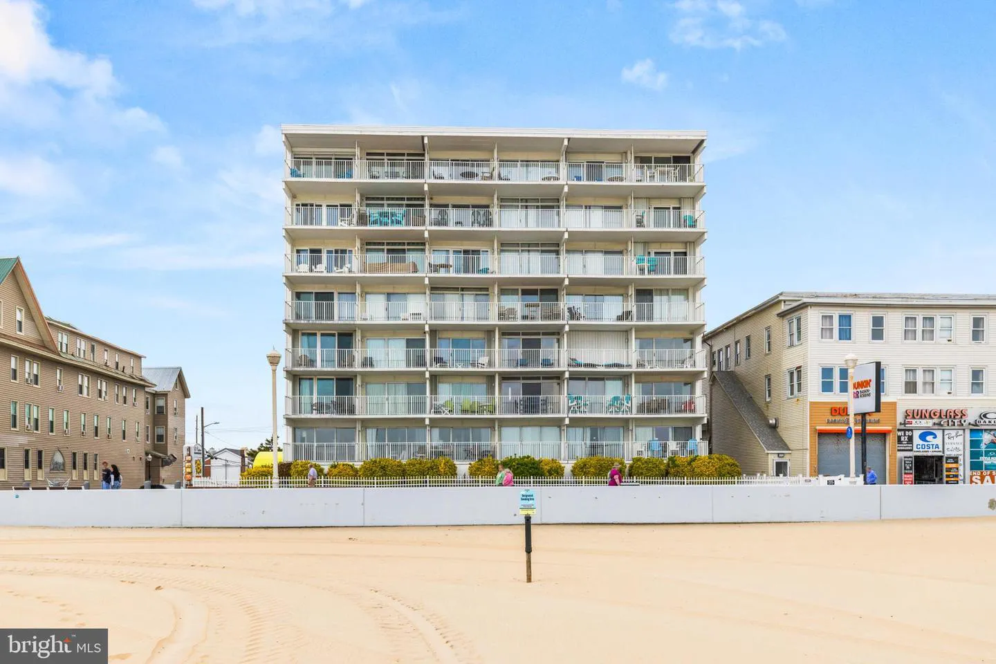 El Capitan oceanfront condo building exterior view, Ocean City, MD