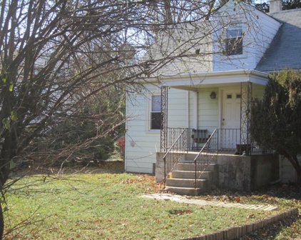 3834 Glendenning Road, Downers Grove