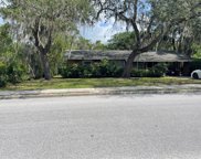 Leesburg image