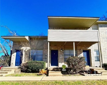 926 Spring Loop Unit B, College Station
