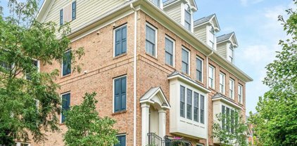 10605 Yorktown Dr, Fairfax