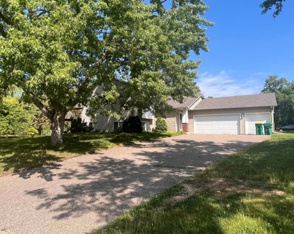 8001 N Regent Avenue N, Brooklyn Park