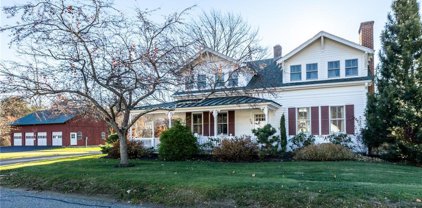 56 Old Farms Road, Willington