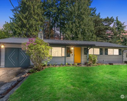 22103 37th Avenue W, Mountlake Terrace