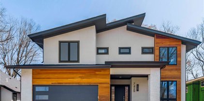 7429 Ash Street, Prairie Village