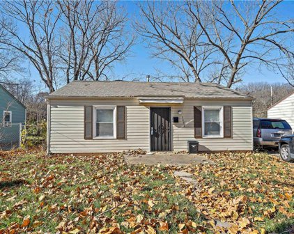 5452 College Avenue, Kansas City