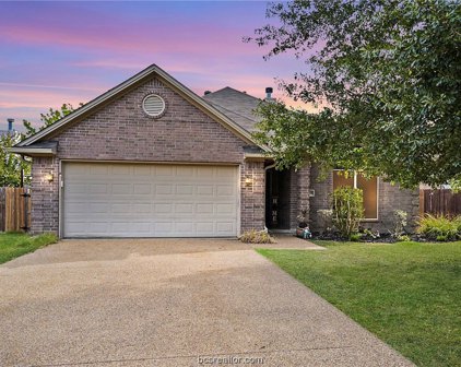 3735 Chantal Circle, College Station