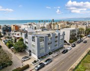 33 Privateer Street Unit 3, Marina Del Rey image