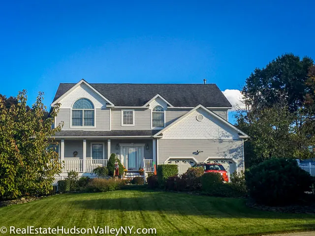 Homes for Sale in Warwick Ridgefield Meadows