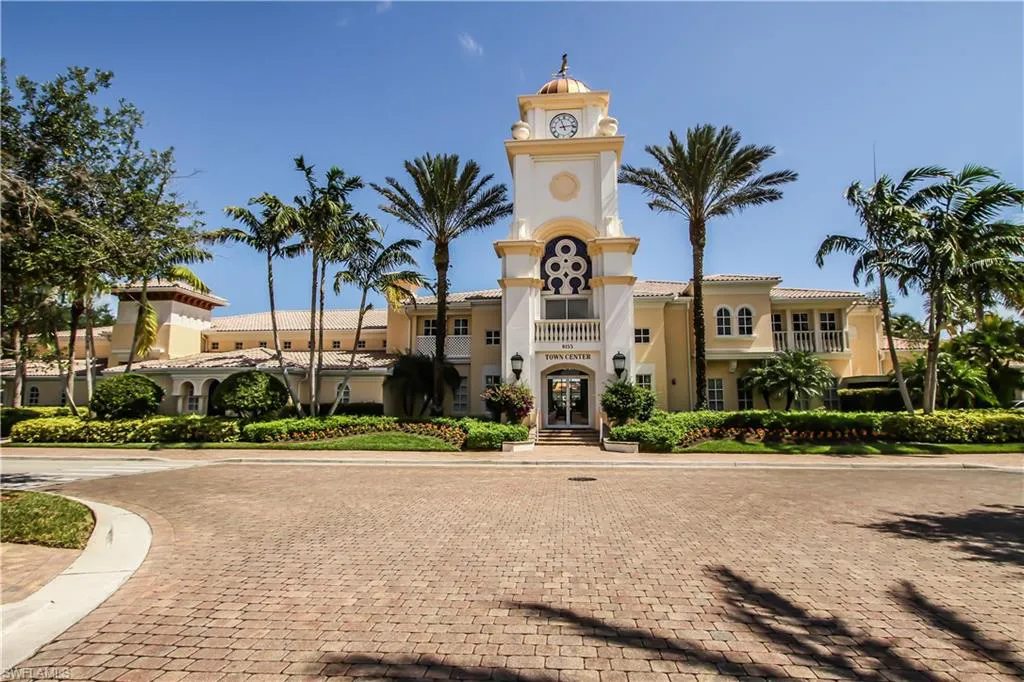 Island Walk Town Center