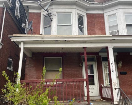 1614 Berryhill St, Harrisburg