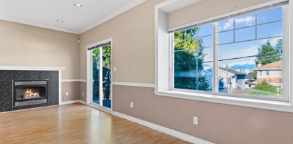 5856 Woodsworth Street Street, Burnaby
