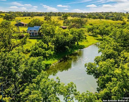 7933 W Us Highway 290, Fredericksburg