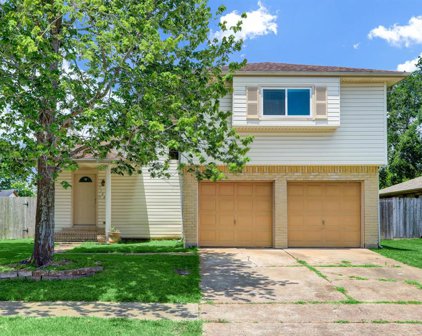1122 W Belgravia Drive, Pearland