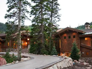 Luxury home in Summit Park