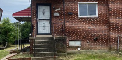 907 Dunster Dr, Oxon Hill