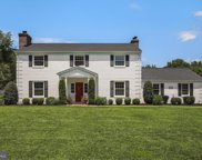 10212 Browns Mill   Road, Vienna image