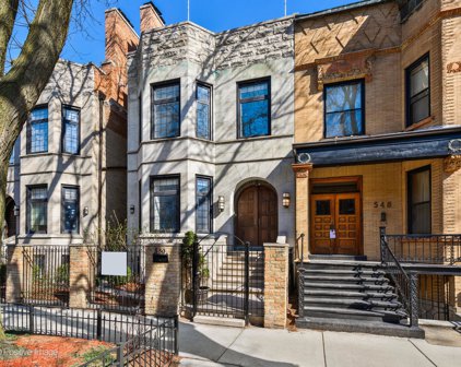 550 W Oakdale Avenue, Chicago