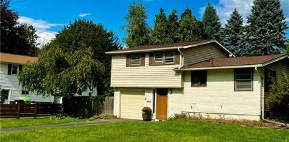 110 Longwood  Drive, Salina