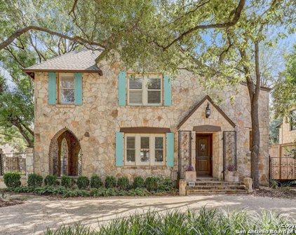 402 Thelma Dr, San Antonio