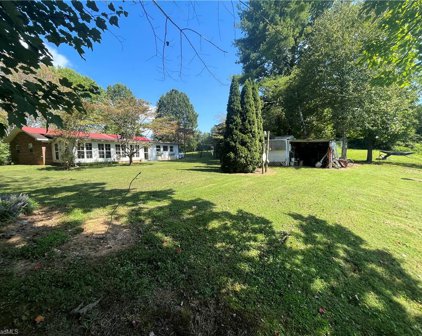 177 Fisher Drive, Mount Airy