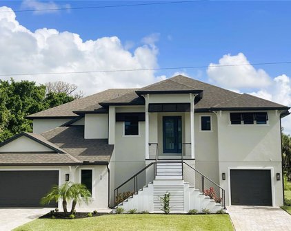 100 Pompano Street, Placida