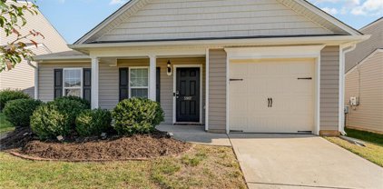 5907 Odenton Lane, Pfafftown