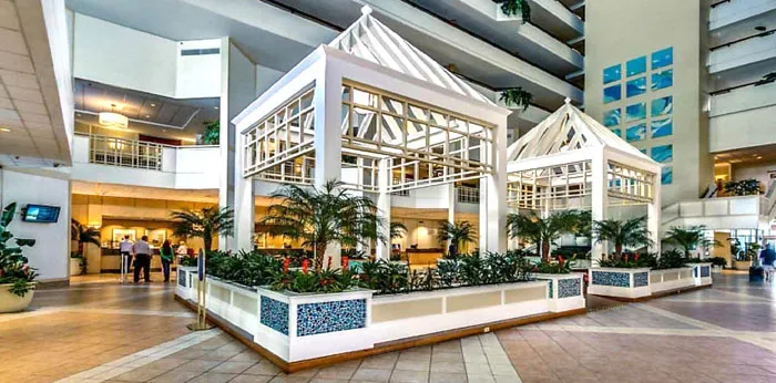 Lobby at Royale Palms
