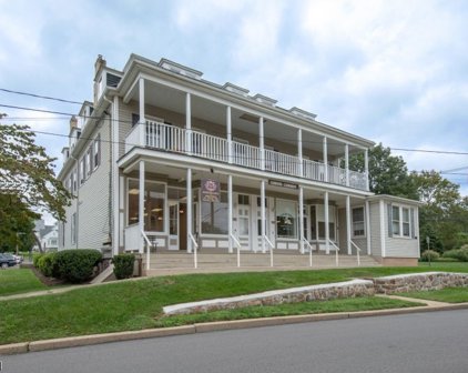 210 Main St, Peapack Gladstone Boro