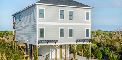 827 N New River Drive, Surf City