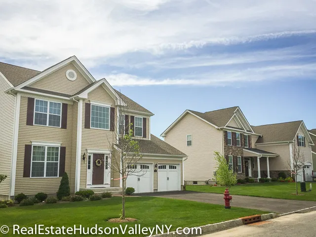 Hopewell Glen homes for sale in Hopewell Junction NY
