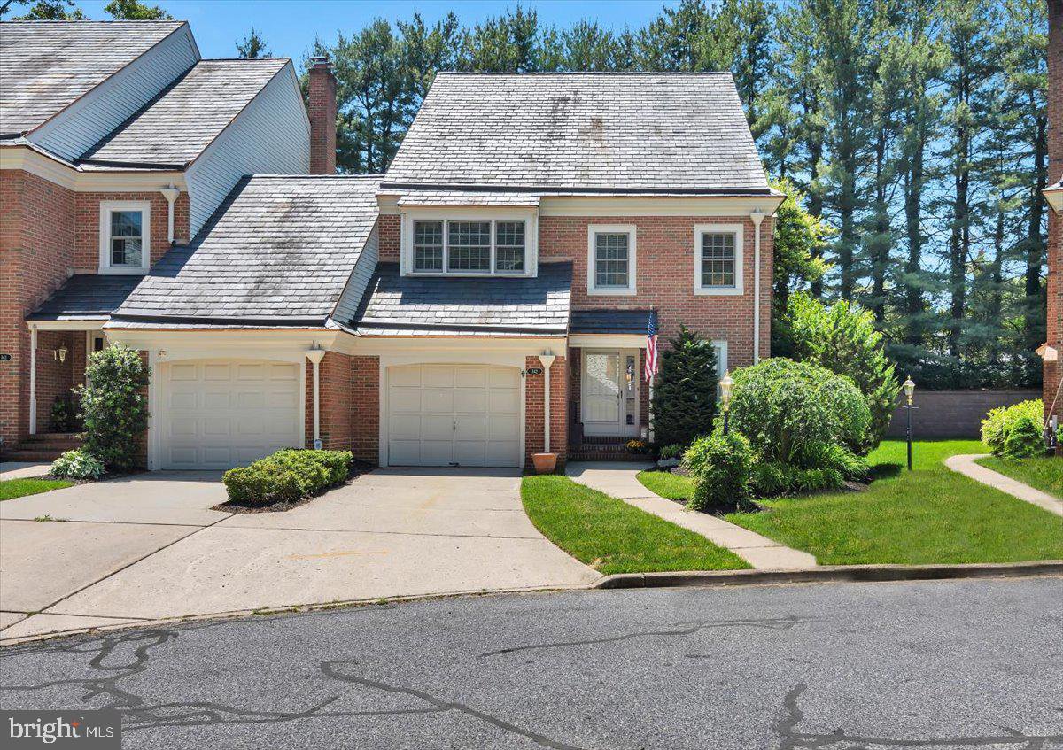 142 Foxwood Dr, Moorestown, 08057