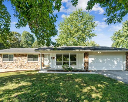 6951 Birdie  Lane, St Louis