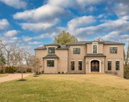 1 Tuscany Park, Clayton image