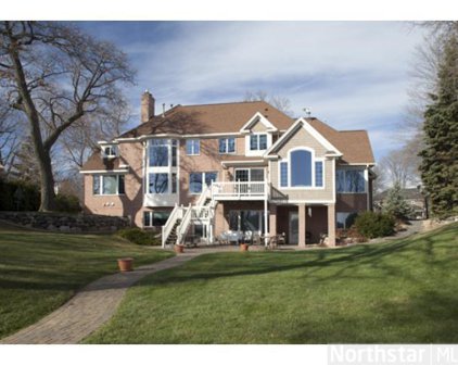 20105 Cottagewood Avenue, Deephaven