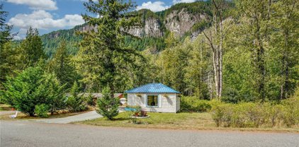 401 Index Avenue, Index