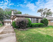 4217 W Touhy Avenue, Lincolnwood image