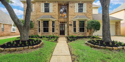 6015 Parkwood Place, Sugar Land