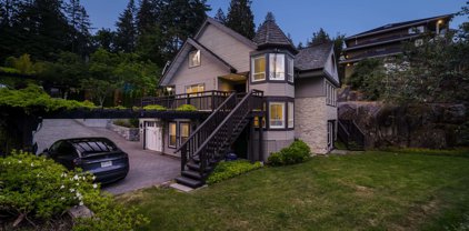 4001 Rose Crescent, West Vancouver