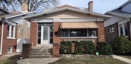 5208 W Warner Avenue, Chicago