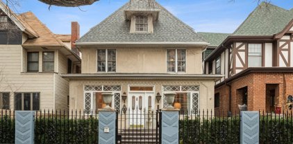 4731 N Winthrop Avenue, Chicago