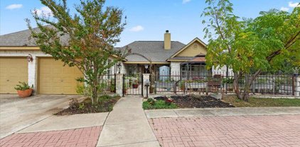 300 Logans Way, Blanco