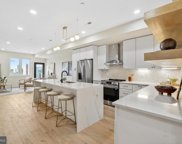 802 21st St Ne Unit #3, Washington image