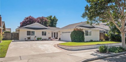 909 Mackenzie Place, Costa Mesa