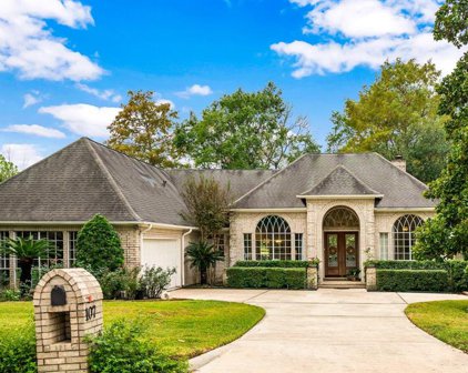 107 Canterbury Green Drive, Conroe