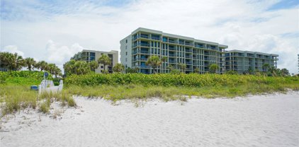 1135 Gulf Of Mexico Drive Unit 303, Longboat Key