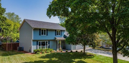 10256 Pilgrim Lane N, Maple Grove