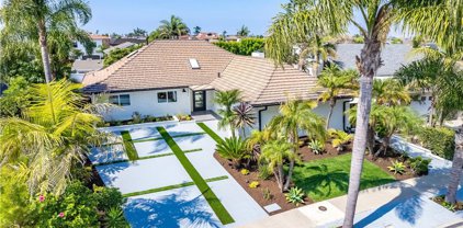 16971 Roundhill Drive, Huntington Beach