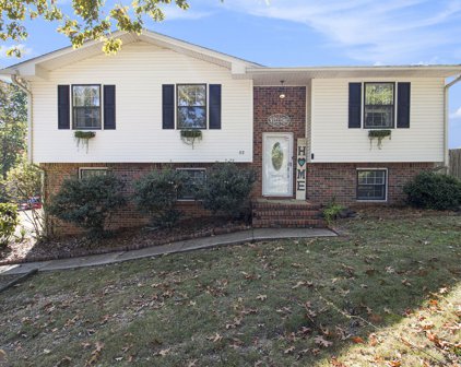 52 Montre Circle SE, Silver Creek