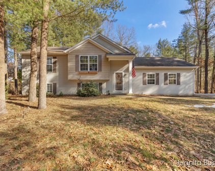 2461 Orchard Valley Drive, Fennville